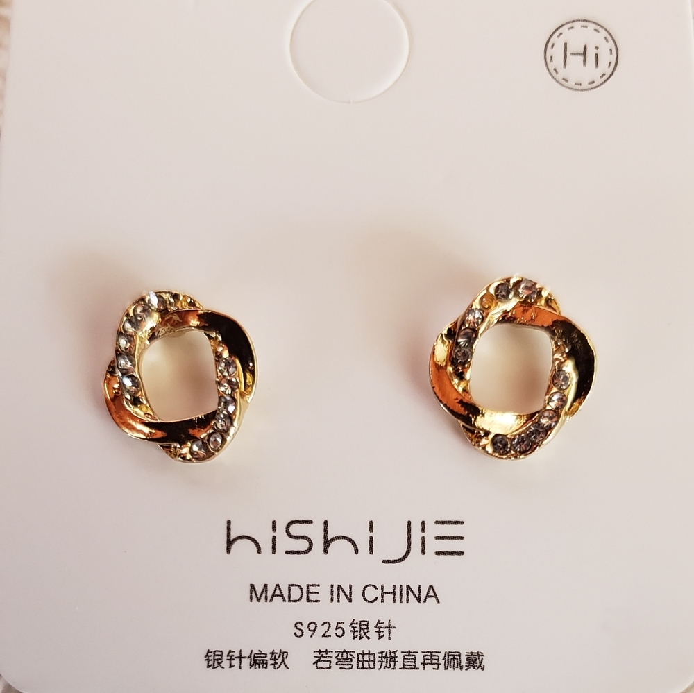 S925 Stud Earrings